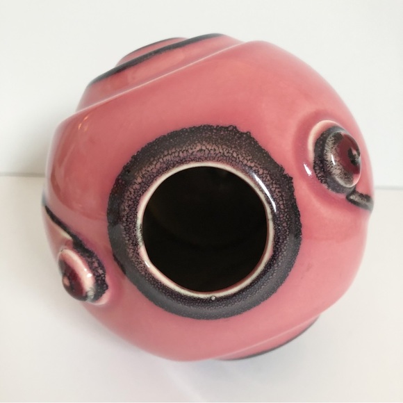 Vintage rose pink Art Deco moderne sphere pottery vase - Picture 6 of 10